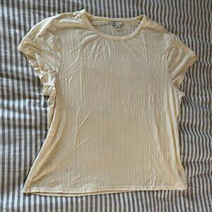 Cato cream ribbed tee — size L